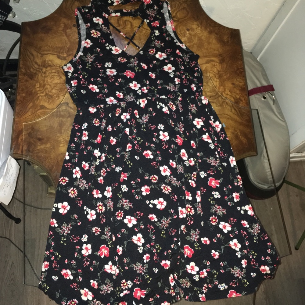 6 FOR $25 Red Floral Black Dress